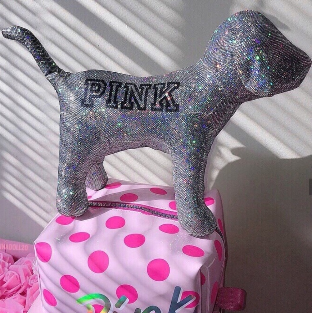 VS PINK Bling Giant Dog Christmas 2017